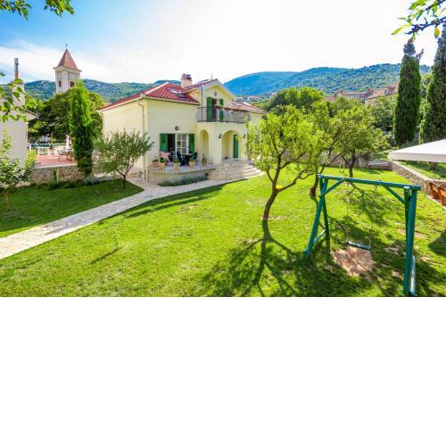 Apartment Barbina Kaštelina
