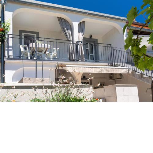Apartment Brigitte with balcony & sea view
