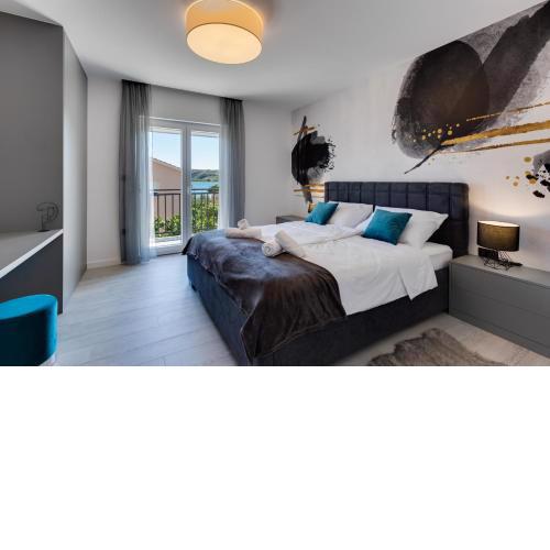 Apartment By The Sea