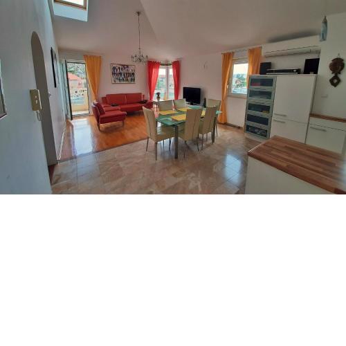 Apartment Cetina