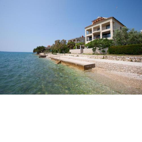 Apartment Cinthija