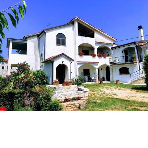 Apartment Complex Kanegra