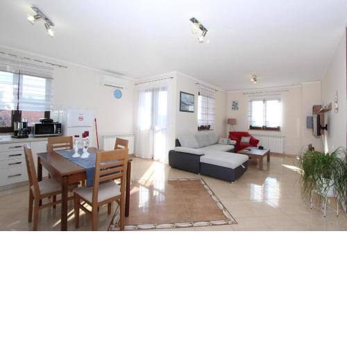 Apartment Dado