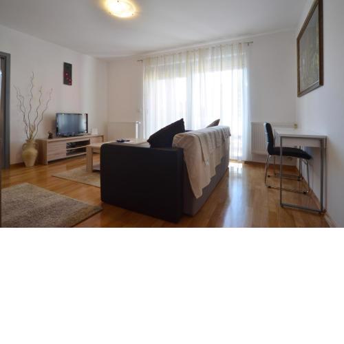 Apartment Dina 52
