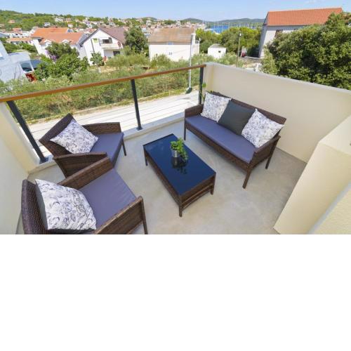 Apartment Dragana, Jezera, Island Murter