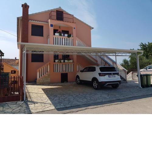 Apartment Dragica