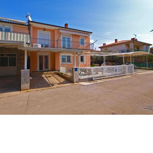 Apartment Dragomir 1052