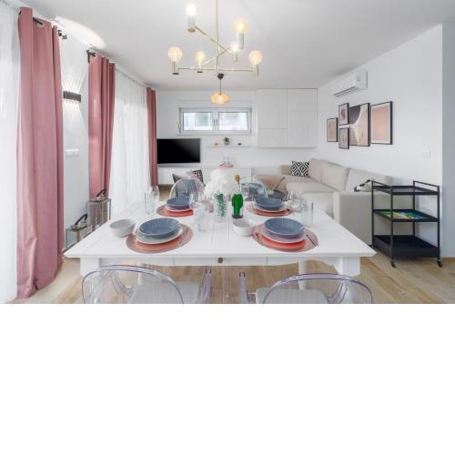 Apartment Eden