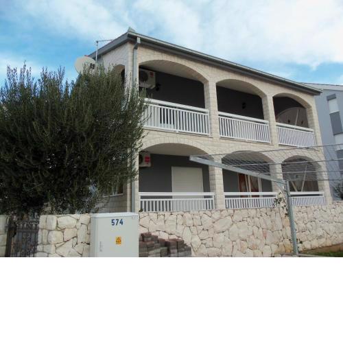 Apartment Elena