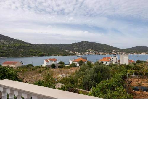 Apartment Frane