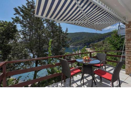 Apartment Grozdana - 5 m from sea