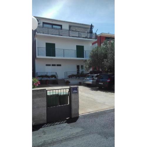 Apartment in Brodarica with sea view, balcony, air conditioning, WiFi (4731-5)