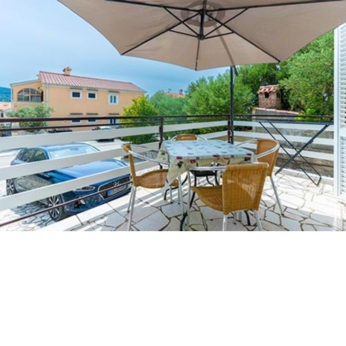 Apartment in Cres with balcony, AC, WiFi, washing machine 4249-3