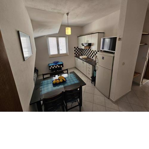 Apartment in Duce with sea view, balcony, air conditioning, W-LAN 5067-2