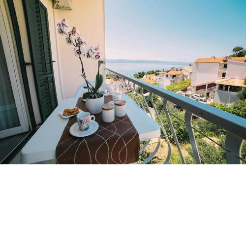 Apartment in Duce with sea view, balcony, air conditioning, WiFi 4167-8