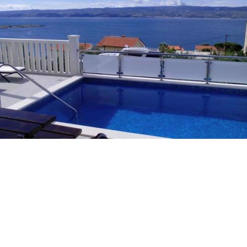 Apartment in Dugi Rat with private Pool, sea view, terrace, aircondition, WiFi 5112-1
