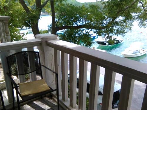 Apartment in Jadranovo with sea view, balcony, air conditioning, Wi-Fi (3856-2)