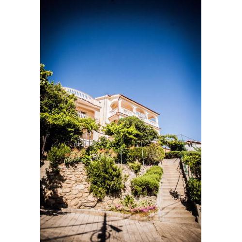 Apartment in Lopar with sea view, loggia, air conditioning, W-LAN (186-4)