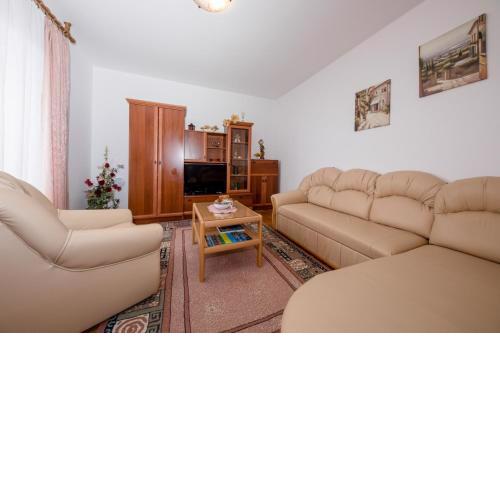 Apartment in Mundanije with Seaview, Terrace, Air condition, WIFI (3748-1)