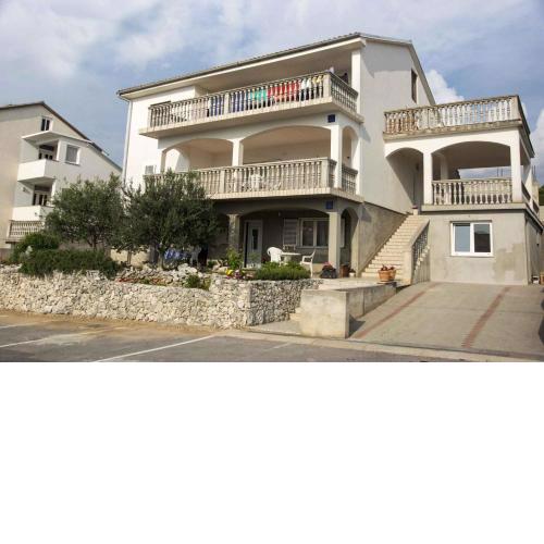 Apartment in Novi Vinodolski 15346