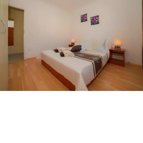 Apartment in Pakoštane with pool access, terrace, air conditioning, Wi-Fi, 3548-4