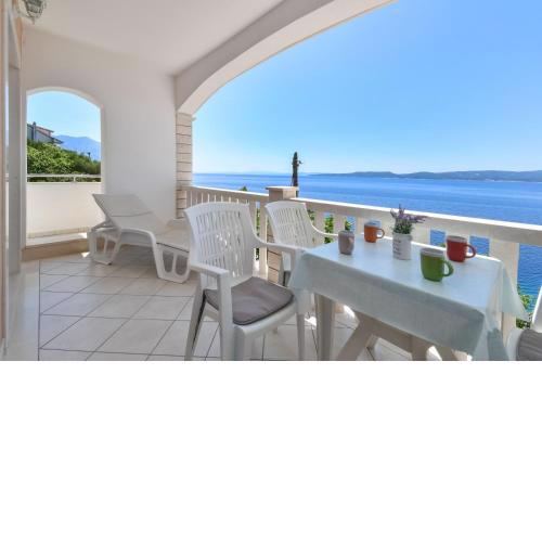Apartment in Pisak with sea view, terrace, air conditioning, Wi-Fi (4871-1)