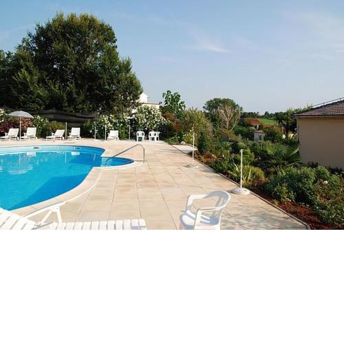 Apartment in Savudrija with sea view, terrace, air conditioning, Wi-Fi (123-3)