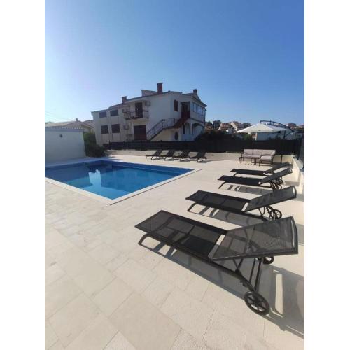 Apartment in Seget Vranjica with sea view, terrace, air conditioning, WiFi 5142-4