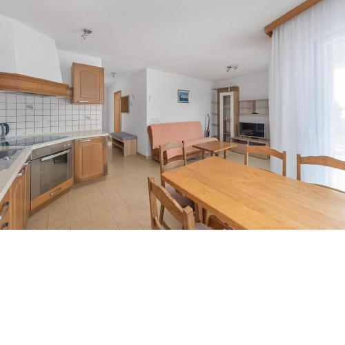 Apartment in Sukošan with Seaview, Terrace, Air condition, WIFI (3495-2)