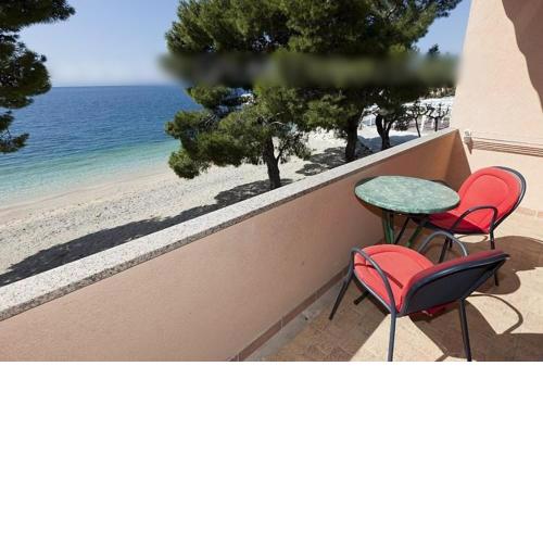 Apartment in Tucepi with sea view, balcony, air conditioning, WiFi 3674-1