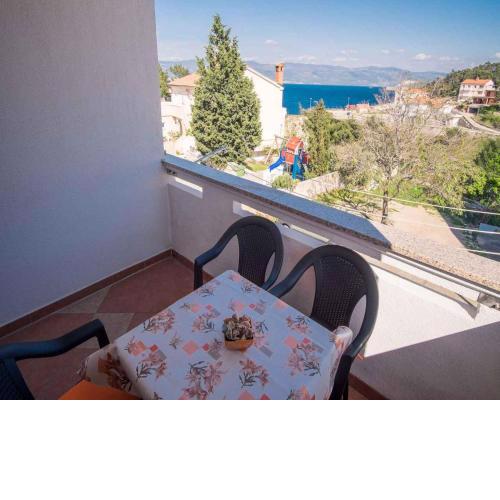Apartment in Vrbnik/Insel Krk 35987