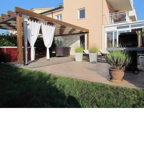 Apartment in Zambratija with sea view, balcony, air conditioning, WiFi (4961-3)