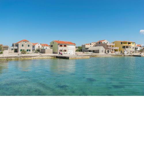 Apartment Island Dream
