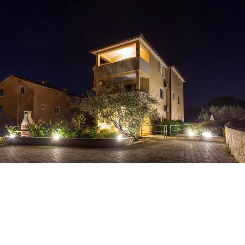 Apartment Ivana 2435
