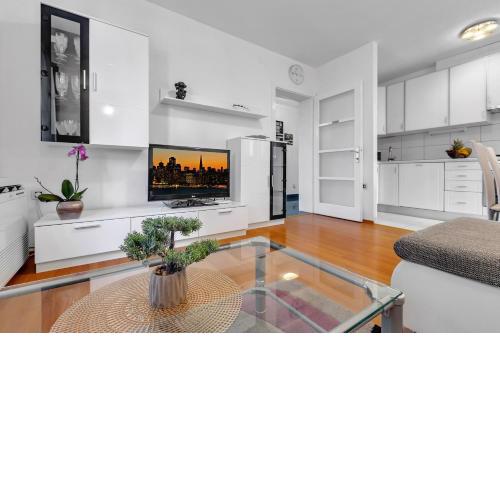 Apartment Ivo Makarska