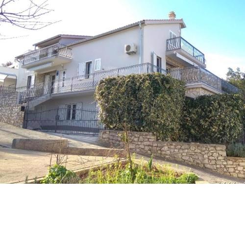 Apartment Ivona