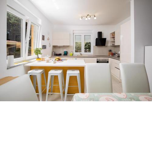 Apartment J&E