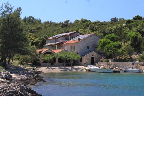 Apartment Karkavac - Scedro 8801a