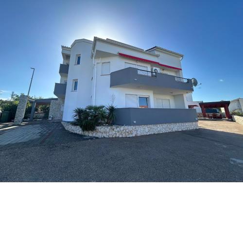 Apartment Karlo