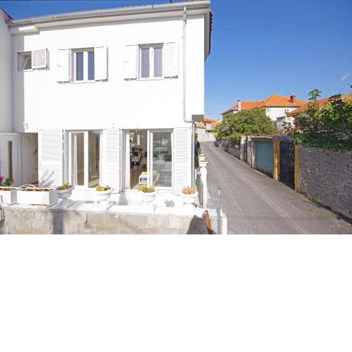 Apartment Karma Beach
