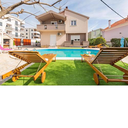 Apartment Kiara with Pool