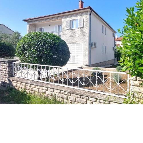Apartment Korni