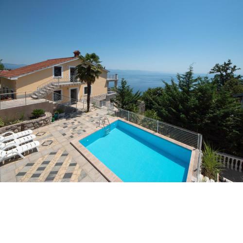 Apartment La Mer-2 by Interhome