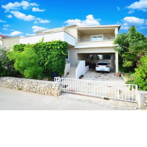Apartment Lastavica-1 by Interhome