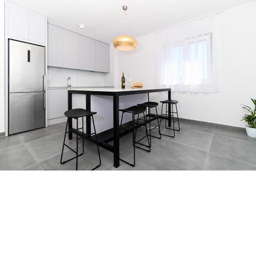 Apartment Laura, free parking, balcony, 4 ppl