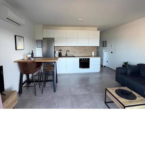 Apartment Leona