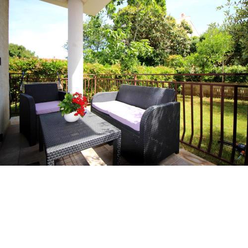 Apartment Livija near the beach