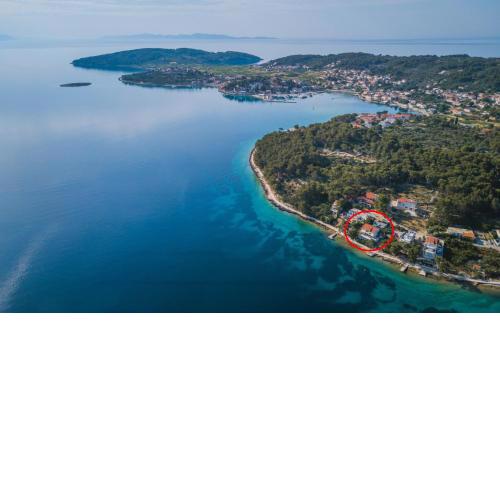 Apartment Lumbarda 4446b