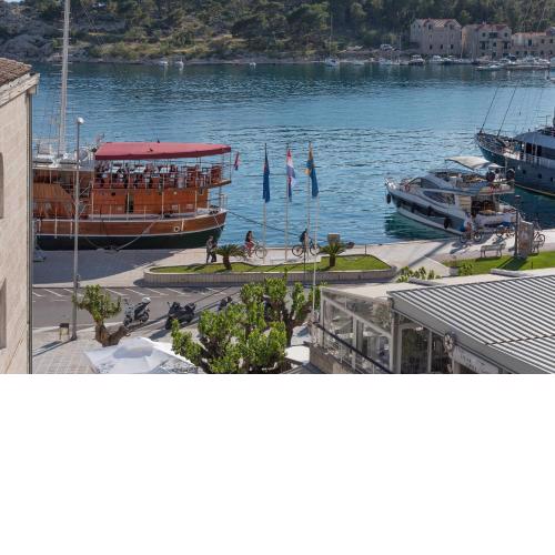 Apartment Lungo Mare, Centar