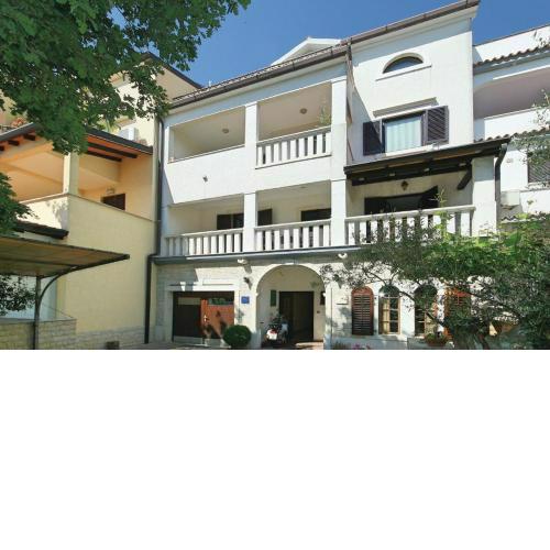 Apartment Maras